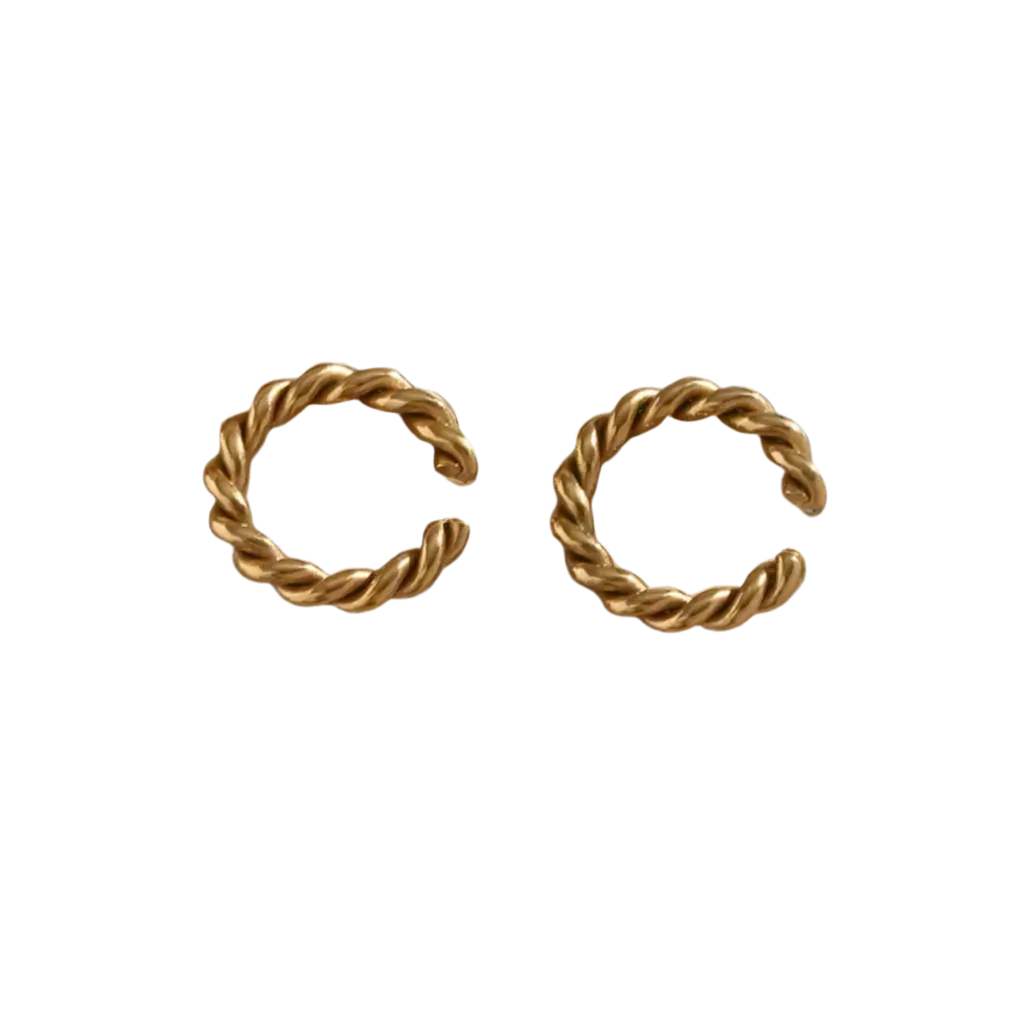 Giselle ear cuff close up